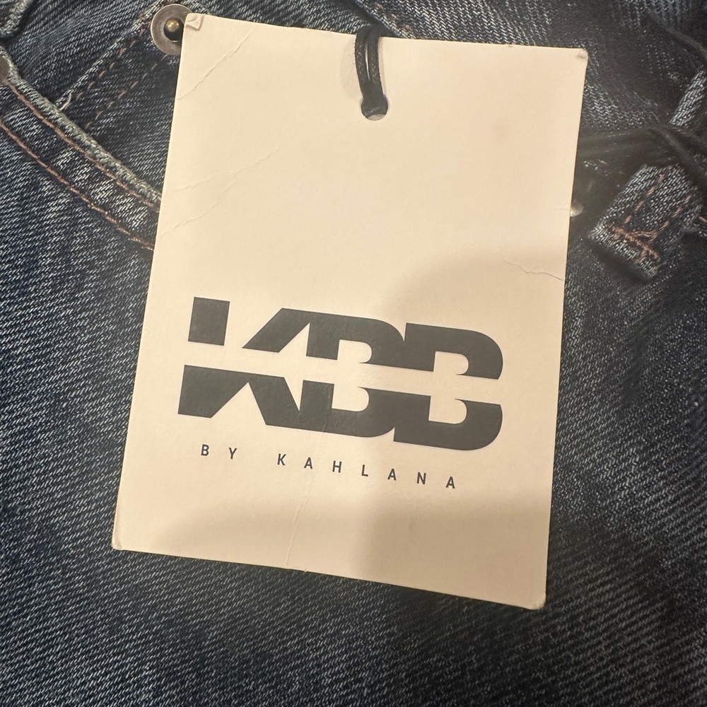 NWT KBB by KAHLANA Women's Mid-Rise Barrel Leg 'The Lynnox Jean' - Dark Wash - 4 - Picture 7 of 9